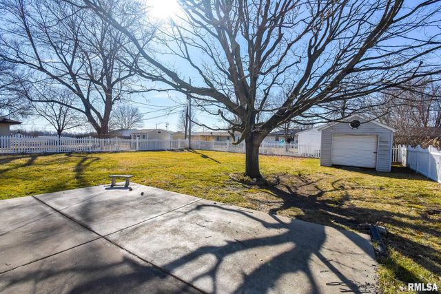 2715 TIARA STRIP, Peoria, IL 61607