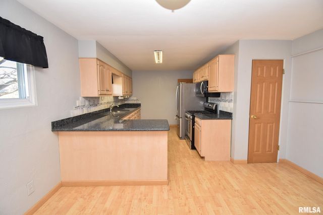 2715 TIARA STRIP, Peoria, IL 61607