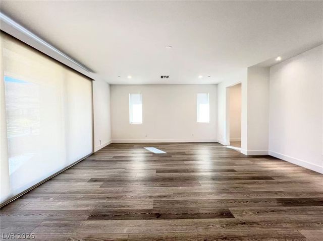 10743 Patina Hills Court, Las Vegas, NV 89135