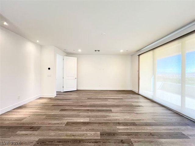 10743 Patina Hills Court, Las Vegas, NV 89135