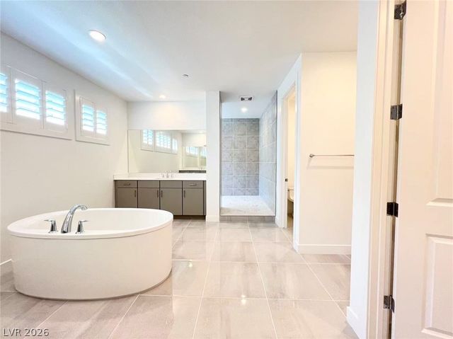 10743 Patina Hills Court, Las Vegas, NV 89135