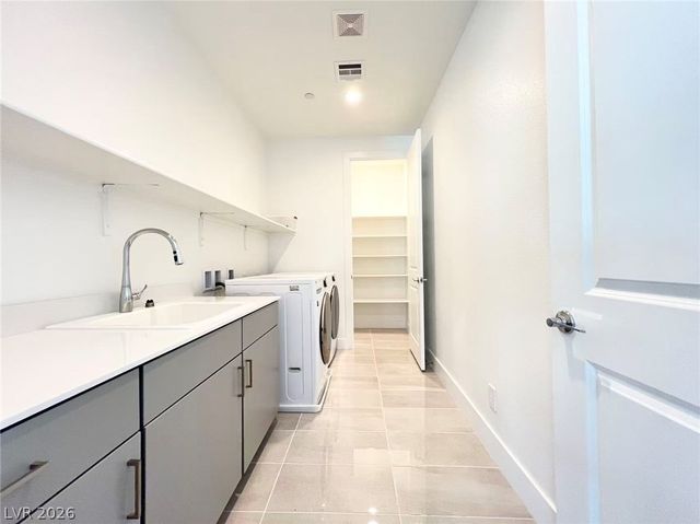 10743 Patina Hills Court, Las Vegas, NV 89135