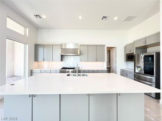 10743 Patina Hills Court, Las Vegas, NV 89135