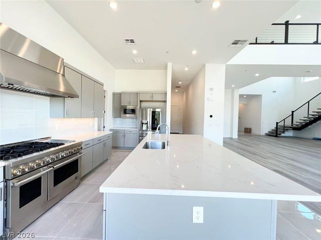 10743 Patina Hills Court, Las Vegas, NV 89135