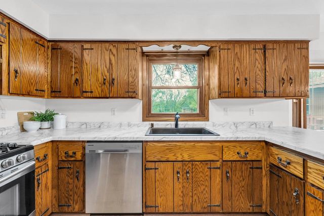 W309S10482 County Road I, Mukwonago, WI 53149