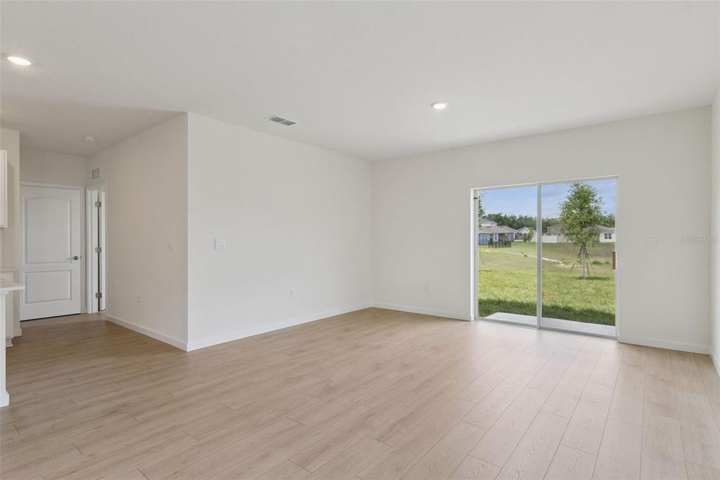 Image 3 of property listing at 1864 HOWARD MESA DRIVE, Kissimmee, FL 34744