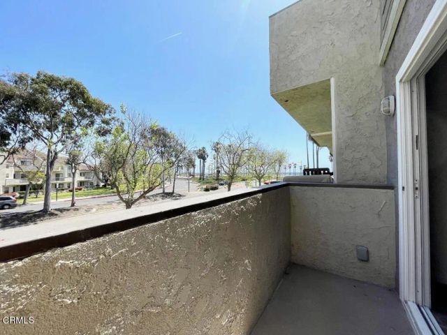 378 E Surfside Drive, Port Hueneme, CA 93041