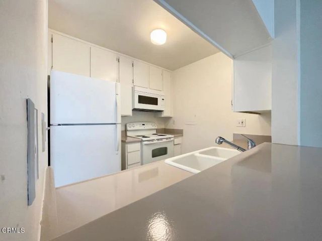 378 E Surfside Drive, Port Hueneme, CA 93041