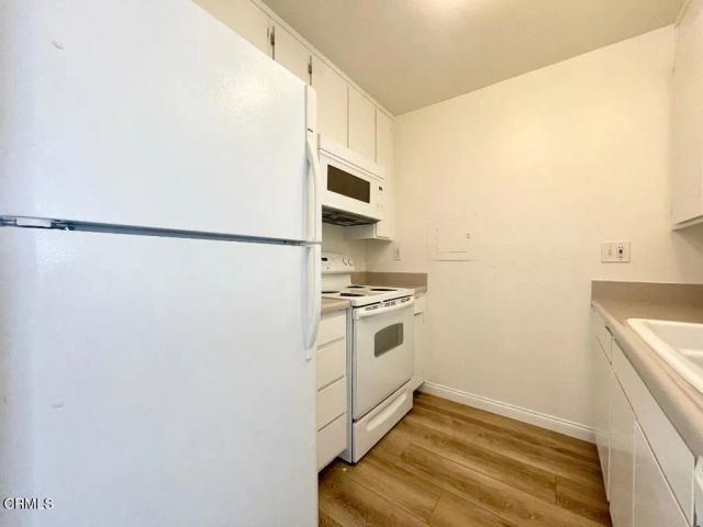 378 E Surfside Drive, Port Hueneme, CA 93041