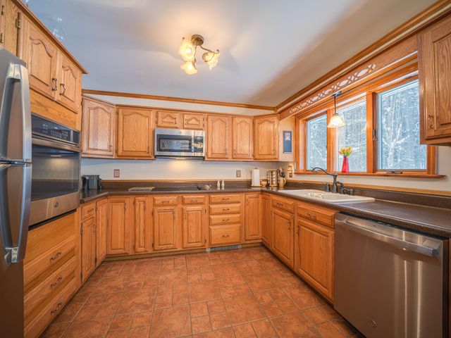 35 Steinfeldt Lane, Long Lake, NY 12847