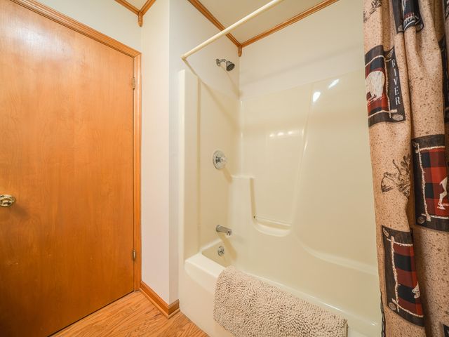 35 Steinfeldt Lane, Long Lake, NY 12847