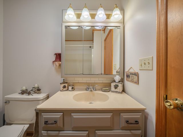 35 Steinfeldt Lane, Long Lake, NY 12847