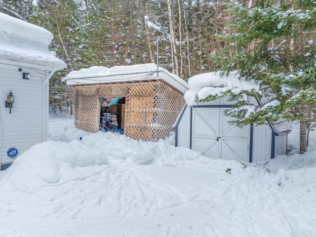 35 Steinfeldt Lane, Long Lake, NY 12847