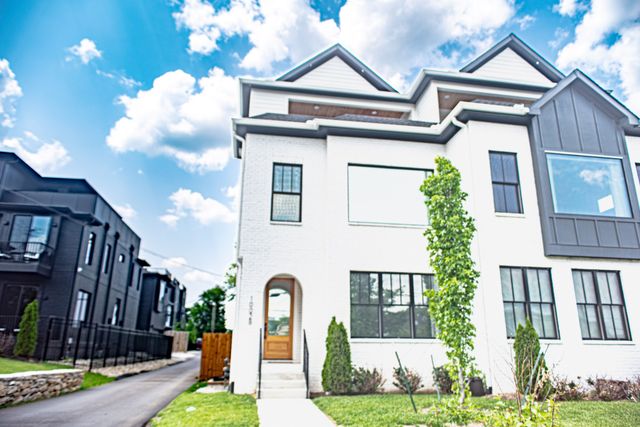 1002B Monroe St, Nashville, TN 37208