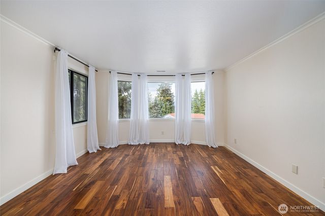 705 N Waugh Road, Mount Vernon, WA 98273