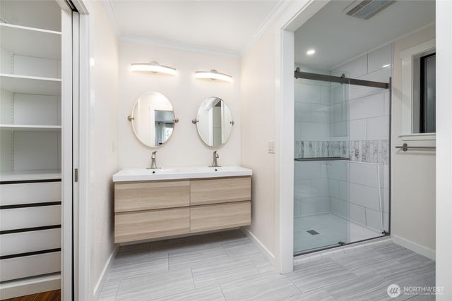 705 N Waugh Road, Mount Vernon, WA 98273