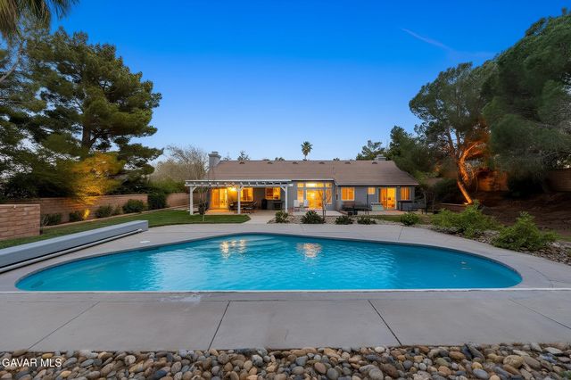 41143 Mission Drive, Palmdale, CA 93551