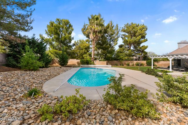 41143 Mission Drive, Palmdale, CA 93551