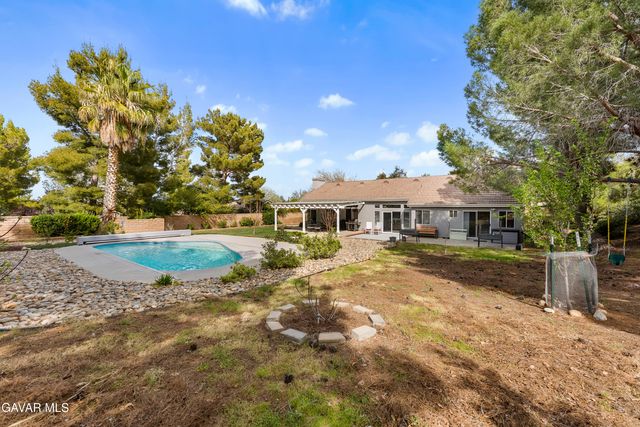 41143 Mission Drive, Palmdale, CA 93551