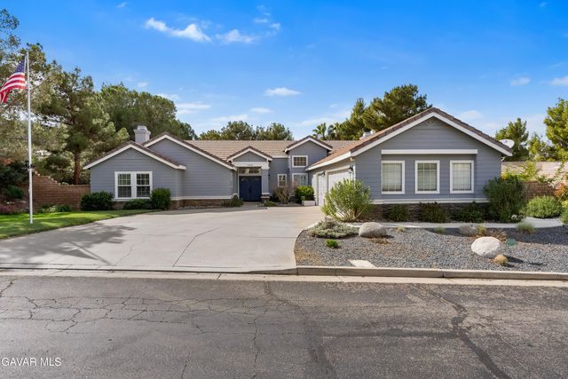 41143 Mission Drive, Palmdale, CA 93551