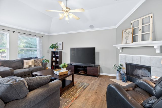 13524 Saddlewood Drive, Fort Worth, TX 76052