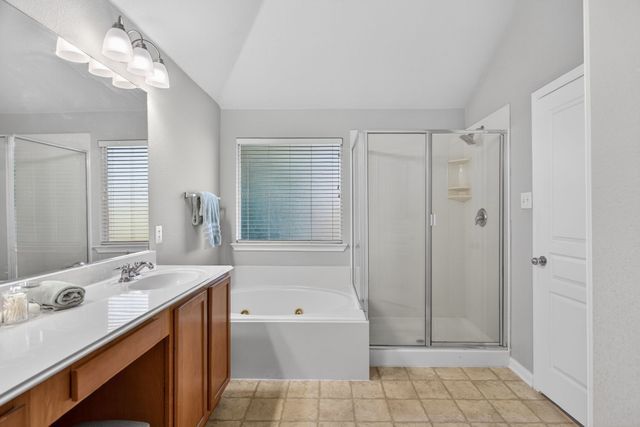 13524 Saddlewood Drive, Fort Worth, TX 76052