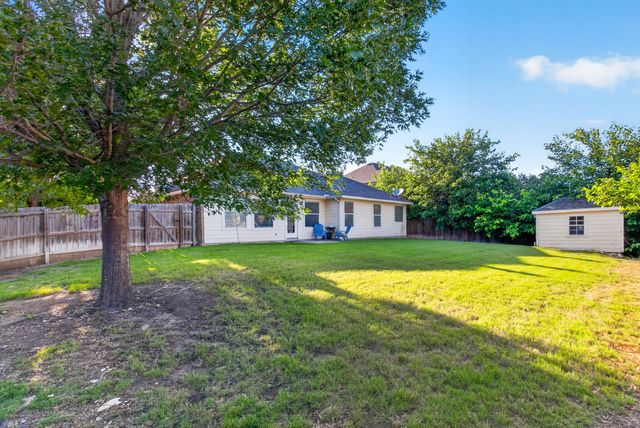 13524 Saddlewood Drive, Fort Worth, TX 76052