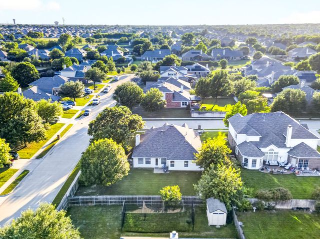 13524 Saddlewood Drive, Fort Worth, TX 76052