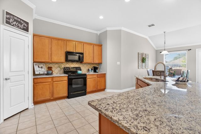13524 Saddlewood Drive, Fort Worth, TX 76052