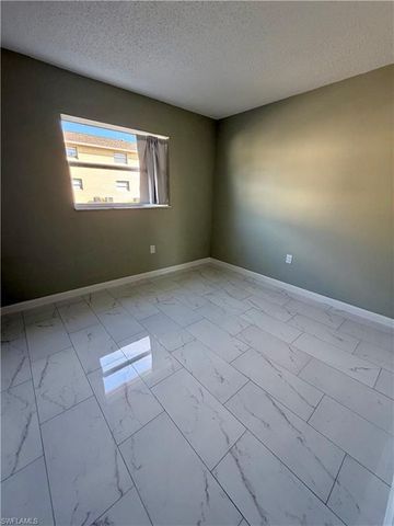 3325 Airport RD N # N3, Naples, FL 34105