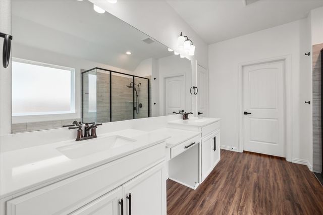 2601 Creswick Drive, Mansfield, TX 76084
