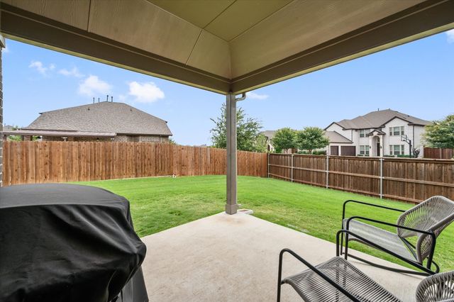 2601 Creswick Drive, Mansfield, TX 76084