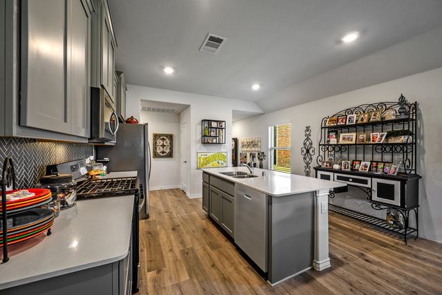 2213 Elena Drive, Anna, TX 75409