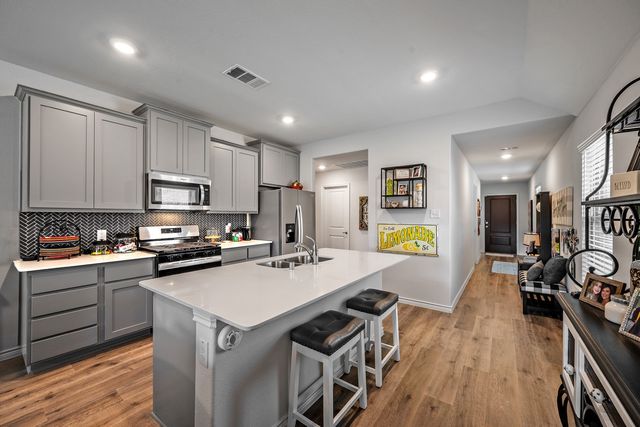 2213 Elena Drive, Anna, TX 75409