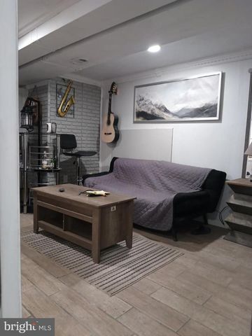 3419 CARTER LN, Chester, PA 19013