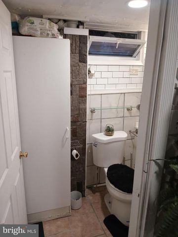 3419 CARTER LN, Chester, PA 19013