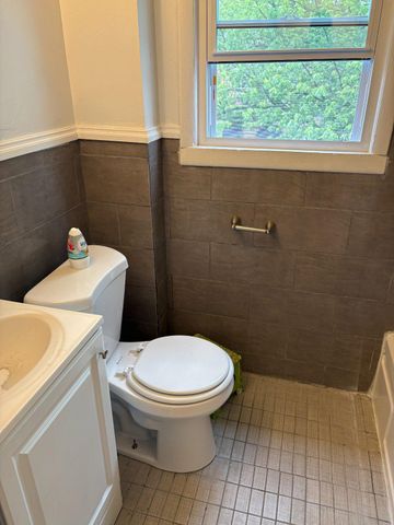 3419 CARTER LN, Chester, PA 19013