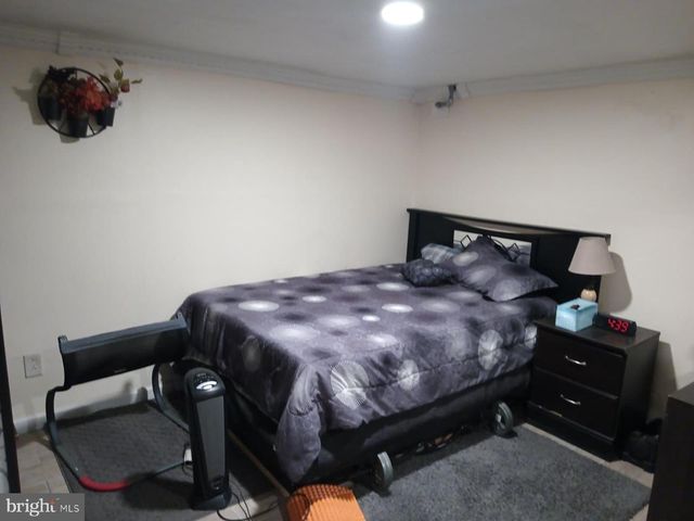 3419 CARTER LN, Chester, PA 19013