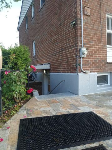 3419 CARTER LN, Chester, PA 19013
