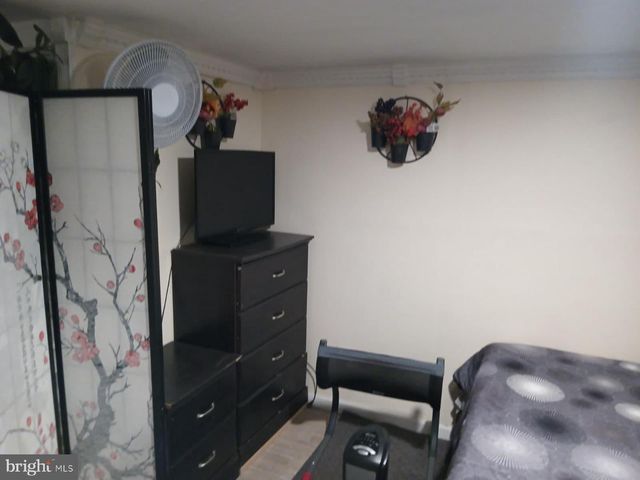 3419 CARTER LN, Chester, PA 19013