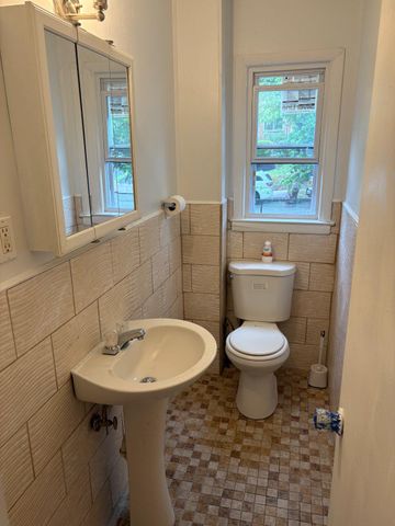 3419 CARTER LN, Chester, PA 19013