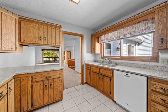 38558 Grand Avenue, North Branch, MN 55056