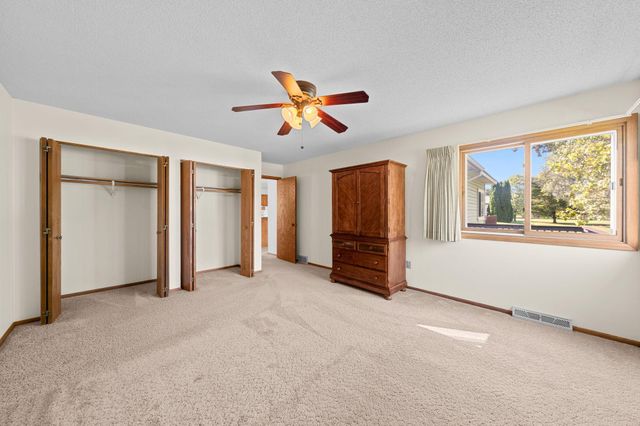 38558 Grand Avenue, North Branch, MN 55056