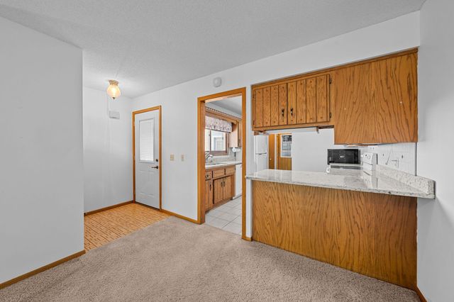 38558 Grand Avenue, North Branch, MN 55056