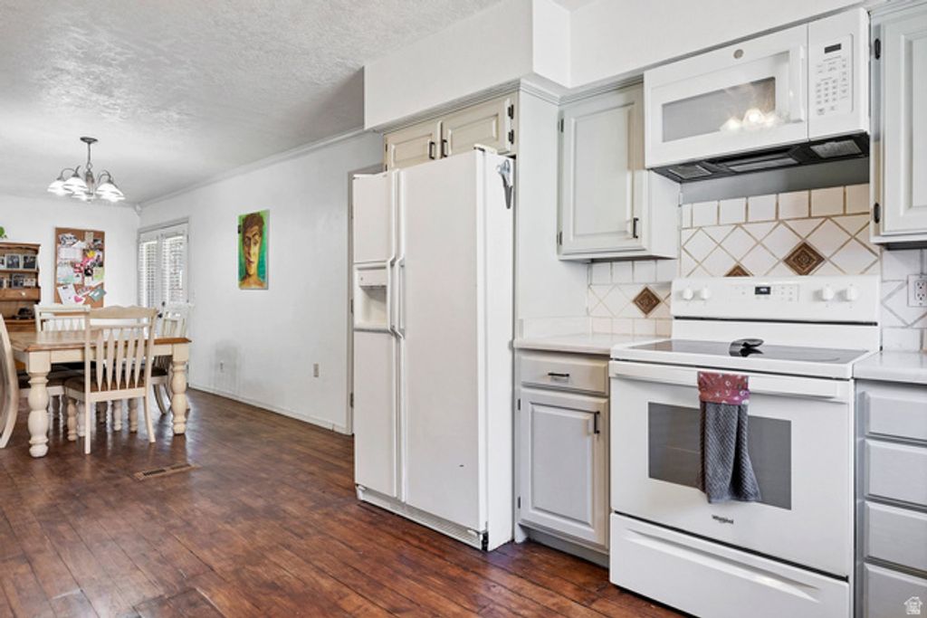 Image 9 of property listing at 3334 UTE RD, St. George, UT 84790
