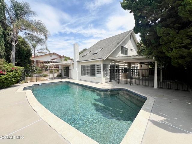 3077 Saddleback Court, Thousand Oaks, CA 91360