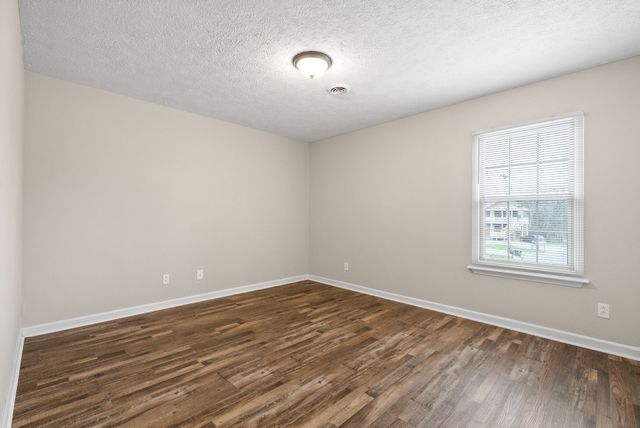 3243 Tower Dr Apt E, Clarksville, TN 37042