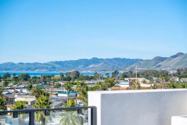 402 W Grand Avenue 313, Grover Beach, CA 93433
