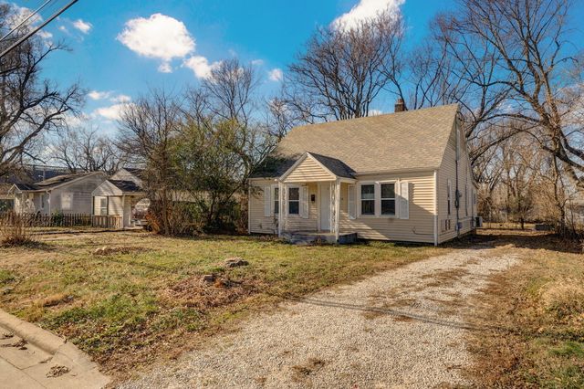 521 N Warren Avenue, Springfield, MO 65802