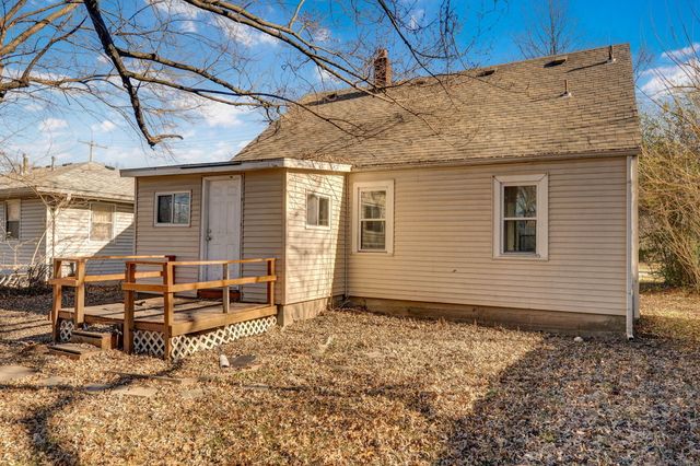 521 N Warren Avenue, Springfield, MO 65802